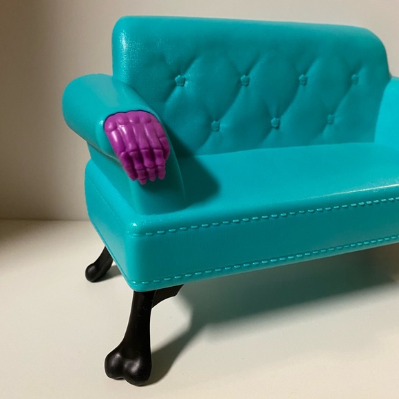 Monster High Student Lounge Vending Machine Bundle Couch / Sofa 2022 Furniture - Picture 11 of 12